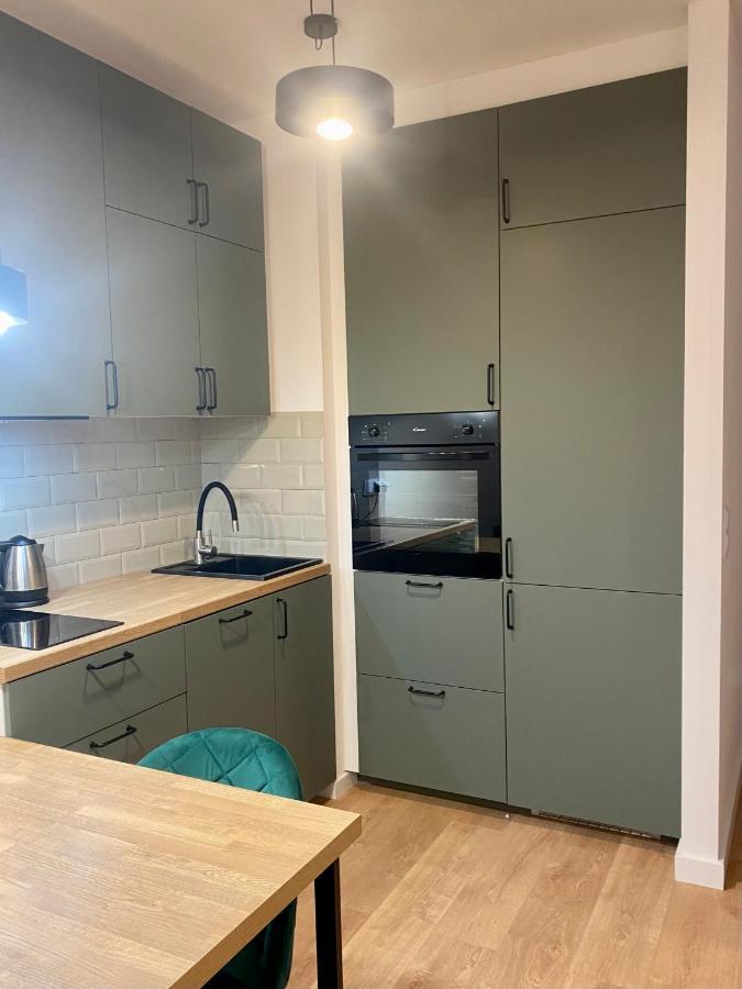 Airport Green Apartment Kl21 - Air Condition & Free Parking Warschau Exterior foto