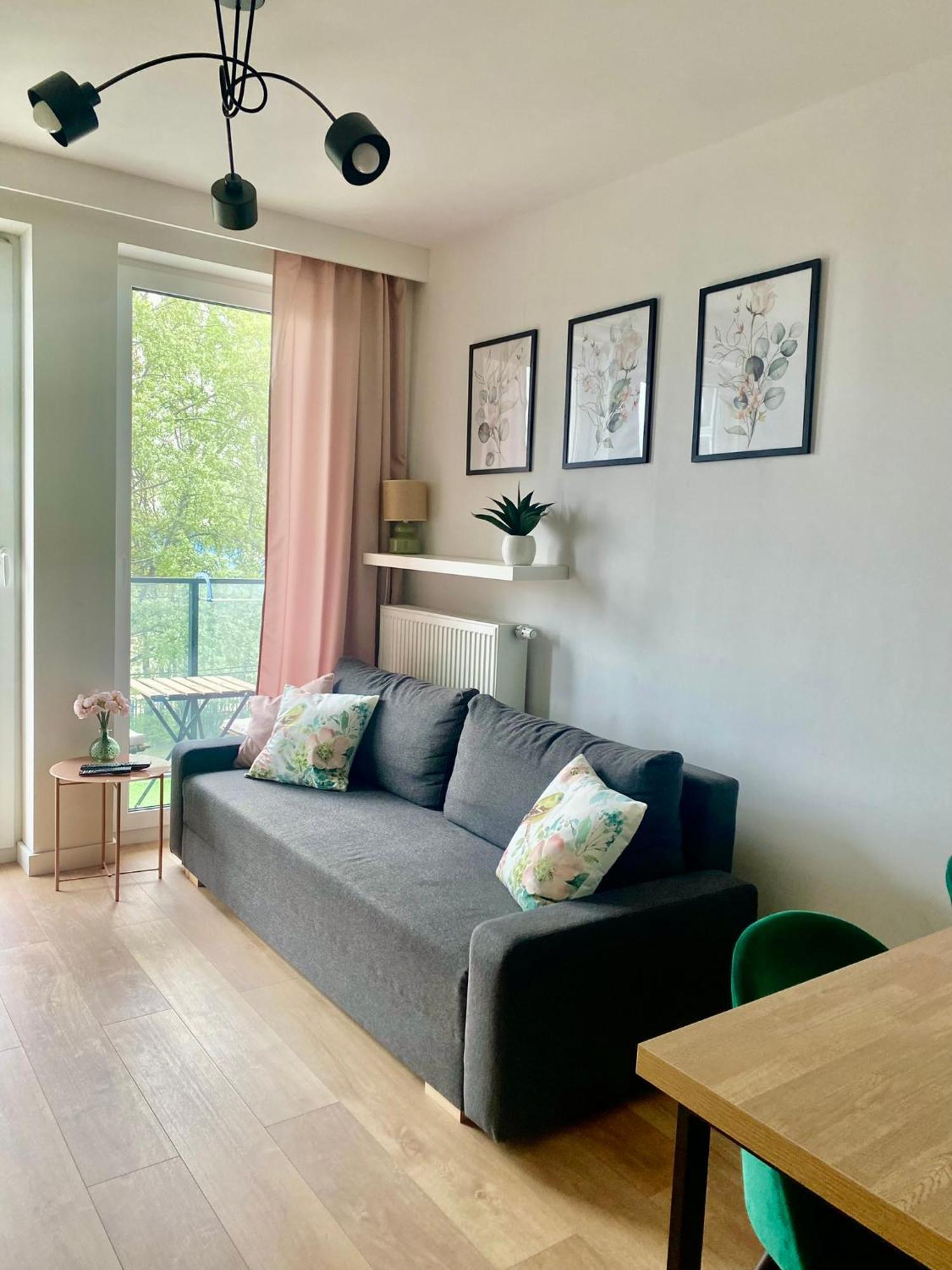 Airport Green Apartment Kl21 - Air Condition & Free Parking Warschau Exterior foto